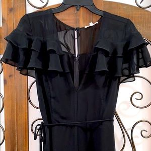 Black deep-v sheer romper 🤩